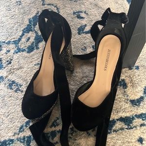 Just fabulous sparkly black heels